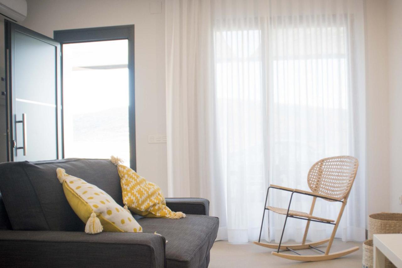 Apartamentos Madreselva Fernan Perez Εξωτερικό φωτογραφία