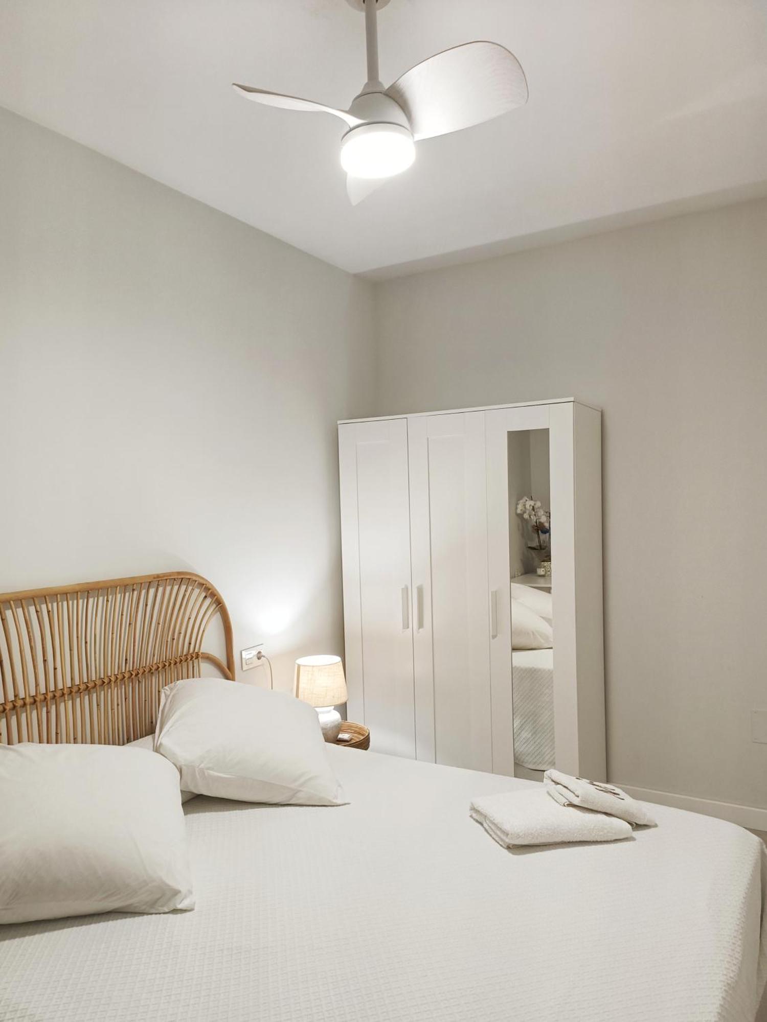 Apartamentos Madreselva Fernan Perez Εξωτερικό φωτογραφία